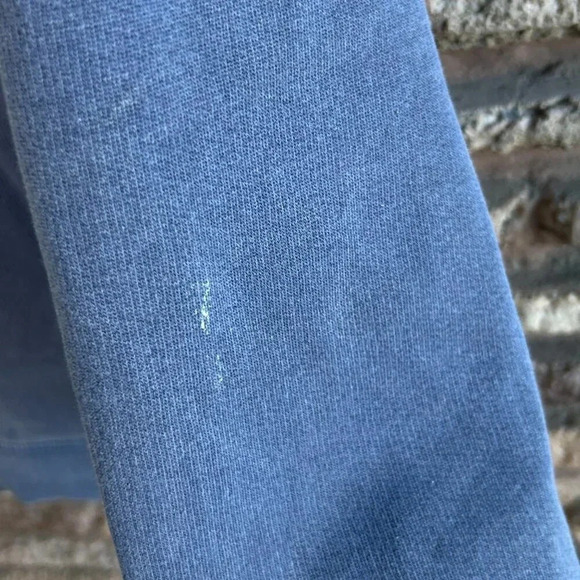 Breezin' Up Vintage SOUTHAMPTON Blue Distressed Sweatshirt Unisex - Picture 3 of 10